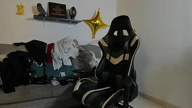 julian wallace online show from 10.23.25