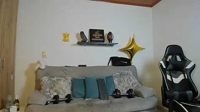 julian wallace online show from 12.15.25