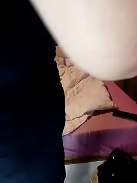 Snapshot of JOSSYANNE chatting on 09.29.25 JOSSYANNE online show from 09.29.25