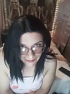 Snapshot of JOSSYANNE chatting on 10.14.25 JOSSYANNE online show from 10.14.25