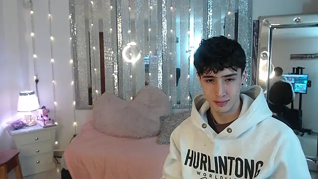 Snapshot of gojo_satoru_18 chatting on 01.27.25 gojo satoru 18 online show from 01.27.25