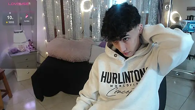 Snapshot of gojo_satoru_18 chatting on 02.05.25 gojo satoru 18 online show from 02.05.25