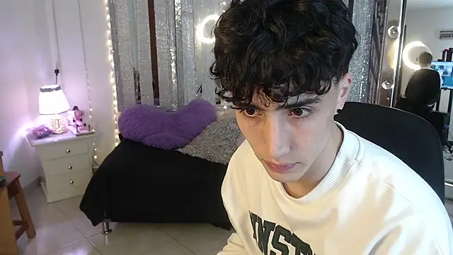 Snapshot of gojo_satoru_18 chatting on 02.08.25 gojo satoru 18 online show from 02.08.25