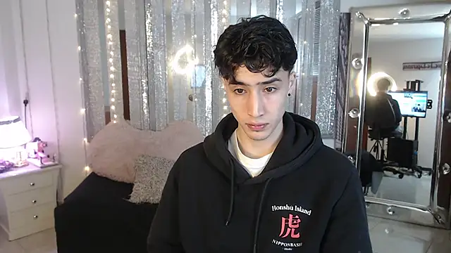 Snapshot of gojo_satoru_18 chatting on 02.11.25 gojo satoru 18 online show from 02.11.25