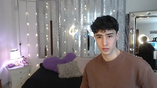 Snapshot of gojo_satoru_18 chatting on 02.13.25 gojo satoru 18 online show from 02.13.25