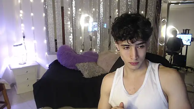 Snapshot of gojo_satoru_18 chatting on 02.17.25 gojo satoru 18 online show from 02.17.25