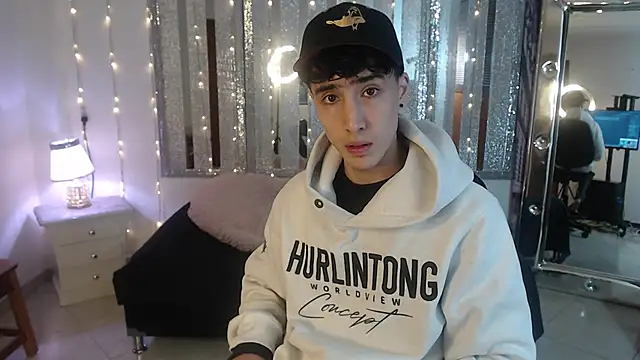 Snapshot of gojo_satoru_18 chatting on 02.18.25 gojo satoru 18 online show from 02.18.25