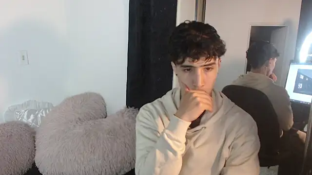 Snapshot of gojo_satoru_18 chatting on 02.25.25 gojo satoru 18 online show from 02.25.25