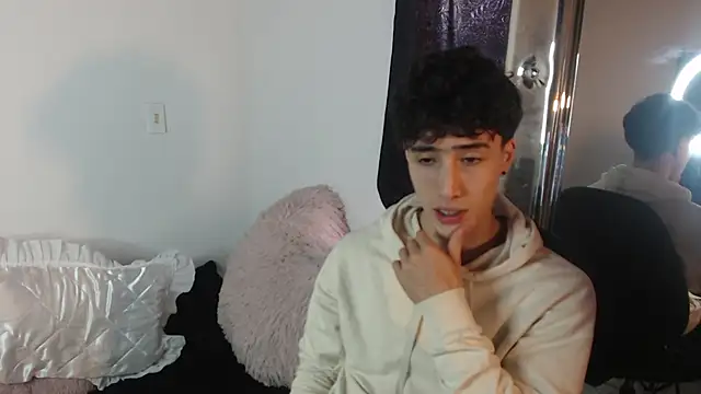 Snapshot of gojo_satoru_18 chatting on 02.25.25 gojo satoru 18 online show from 02.25.25