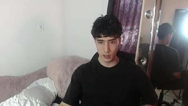 Snapshot of gojo_satoru_18 chatting on 02.26.25 gojo satoru 18 online show from 02.26.25