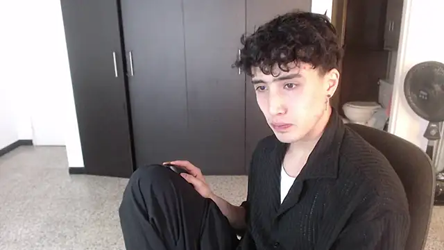 Snapshot of gojo_satoru_18 chatting on 02.27.25 gojo satoru 18 online show from 02.27.25