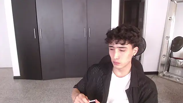 Snapshot of gojo_satoru_18 chatting on 03.04.25 gojo satoru 18 online show from 03.04.25