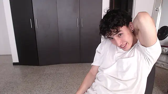 Snapshot of gojo_satoru_18 chatting on 03.04.25 gojo satoru 18 online show from 03.04.25