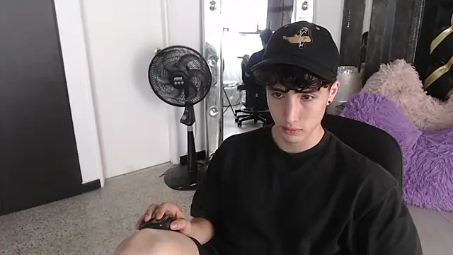 Snapshot of gojo_satoru_18 chatting on 03.12.25 gojo satoru 18 online show from 03.12.25