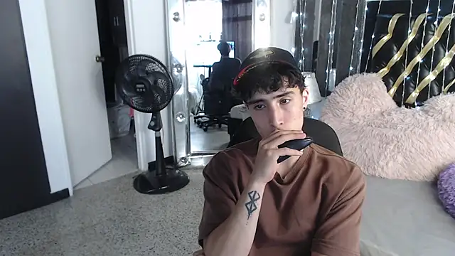 Snapshot of gojo_satoru_18 chatting on 03.13.25 gojo satoru 18 online show from 03.13.25