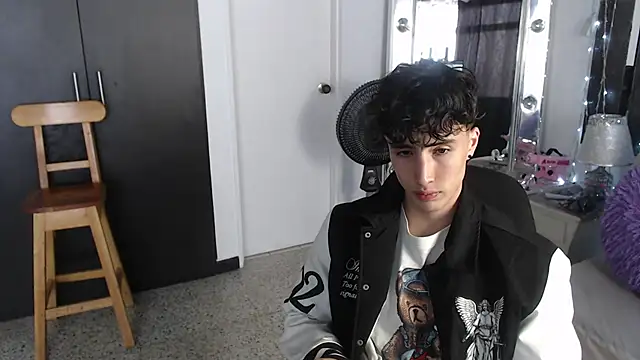 Snapshot of gojo_satoru_18 chatting on 03.18.25 gojo satoru 18 online show from 03.18.25