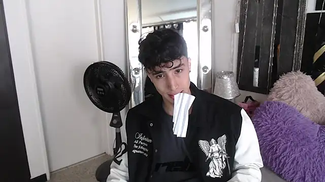 Snapshot of gojo_satoru_18 chatting on 03.21.25 gojo satoru 18 online show from 03.21.25