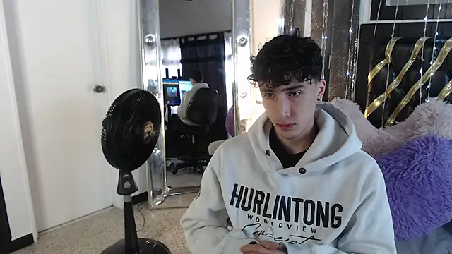 Snapshot of gojo_satoru_18 chatting on 03.22.25 gojo satoru 18 online show from 03.22.25