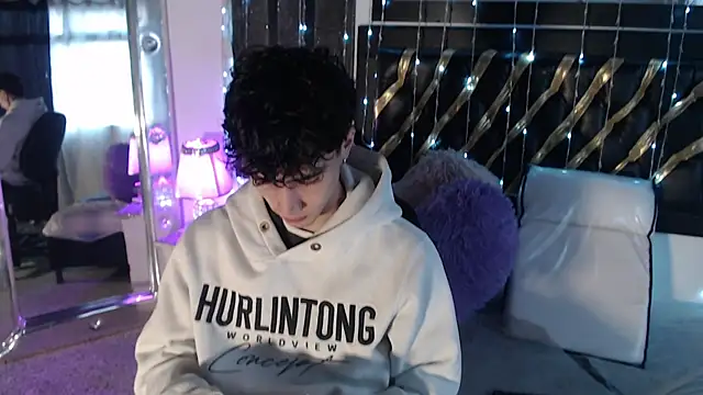 Snapshot of gojo_satoru_18 chatting on 09.16.25 gojo satoru 18 online show from 09.16.25