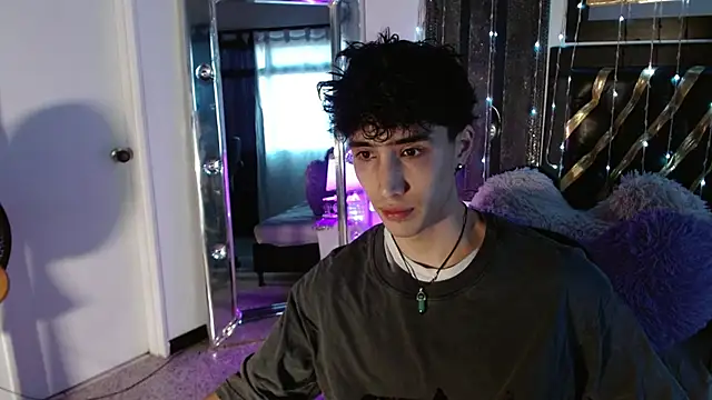 Snapshot of gojo_satoru_18 chatting on 09.26.25 gojo satoru 18 online show from 09.26.25