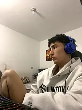 Snapshot of gojo_satoru_18 chatting on 10.03.25 gojo satoru 18 online show from 10.03.25