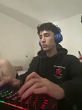 Snapshot of gojo_satoru_18 chatting on 10.07.25 gojo satoru 18 online show from 10.07.25