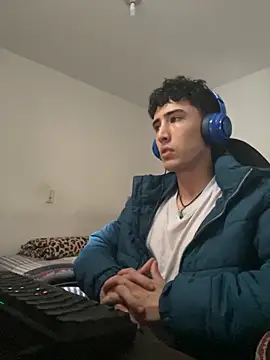 Snapshot of gojo_satoru_18 chatting on 10.14.25 gojo satoru 18 online show from 10.14.25