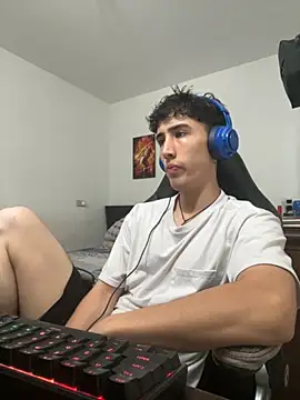 Snapshot of gojo_satoru_18 chatting on 10.15.25 gojo satoru 18 online show from 10.15.25