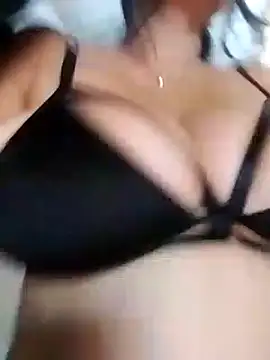 Snapshot of Horny-Mommy-Dirty chatting on 02.14.25 Horny-Mommy-Dirty online show from 02.14.25