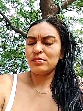 Snapshot of Horny-Mommy-Dirty chatting on 02.27.25 Horny-Mommy-Dirty online show from 02.27.25