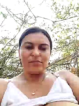 Snapshot of Horny-Mommy-Dirty chatting on 03.02.25 Horny-Mommy-Dirty online show from 03.02.25