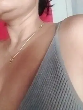 Snapshot of Horny-Mommy-Dirty chatting on 03.12.25 Horny-Mommy-Dirty online show from 03.12.25