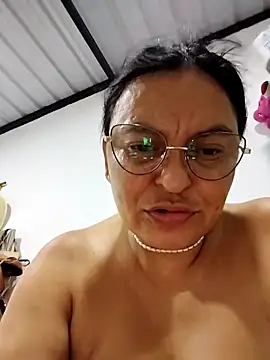 Horny-Mommy-Dirty online show from 03.01.26