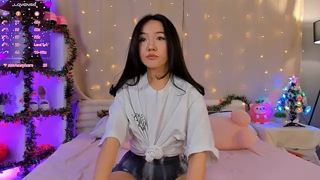 Snapshot of Lin_kun chatting on 12.11.24 Lin kun online show from 12.11.24