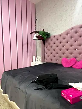 GabrielaLugo online show from 12.22.25