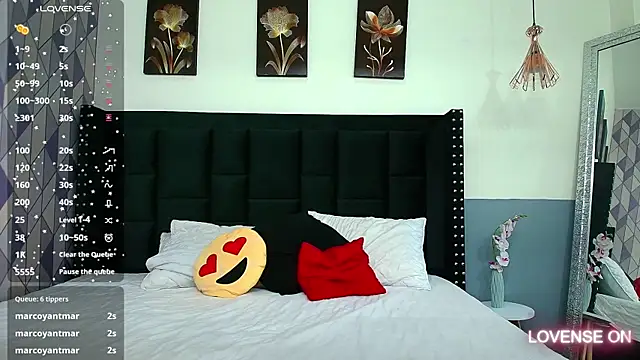 Beautifulskinny18 online show from 01.12.25