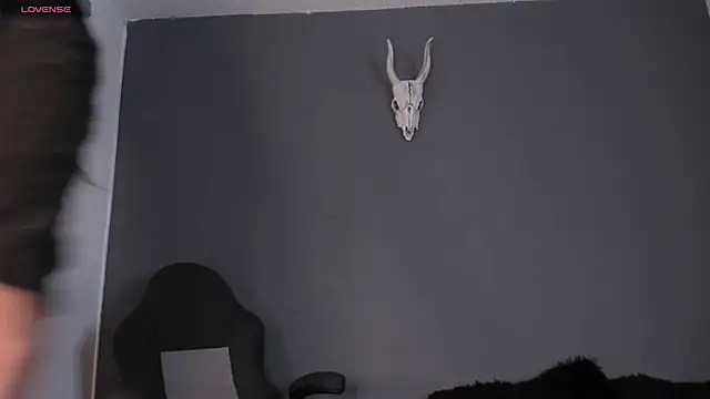 Snapshot of Aliz01 chatting on 02.01.25 Aliz01 online show from 02.01.25