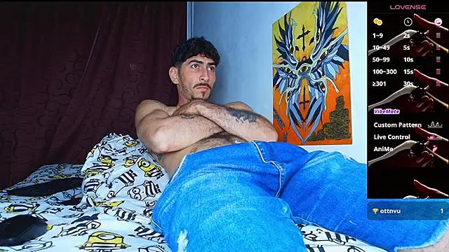 Thomass00 online show from 10.21.25