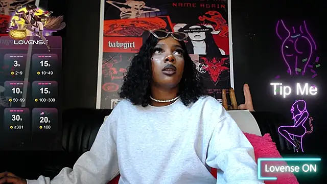 TIFFANYYSTAR online show from 03.11.25