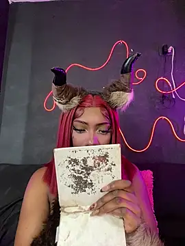 TIFFANYYSTAR online show from 01.05.26