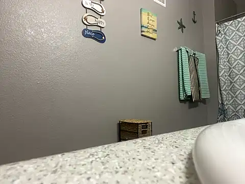 Snapshot of wynterheat chatting on 12.29.24 wynterheat online show from 12.29.24