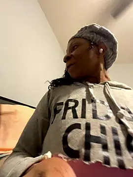 Snapshot of wynterheat chatting on 01.10.25 wynterheat online show from 01.10.25