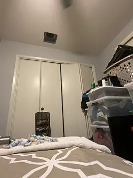 Snapshot of wynterheat chatting on 01.12.25 wynterheat online show from 01.12.25