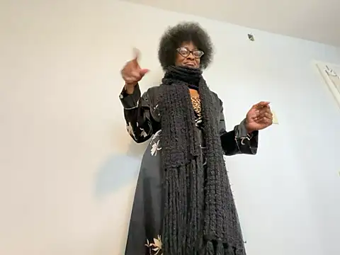 Snapshot of wynterheat chatting on 01.17.25 wynterheat online show from 01.17.25