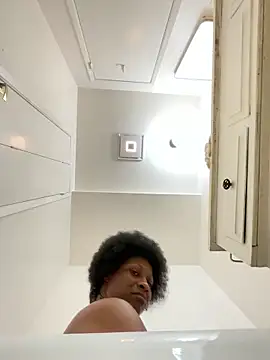 Snapshot of wynterheat chatting on 01.19.25 wynterheat online show from 01.19.25