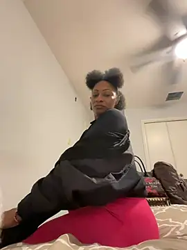 Snapshot of wynterheat chatting on 01.24.25 wynterheat online show from 01.24.25