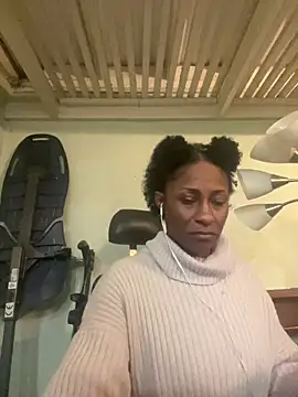 Snapshot of wynterheat chatting on 01.29.25 wynterheat online show from 01.29.25