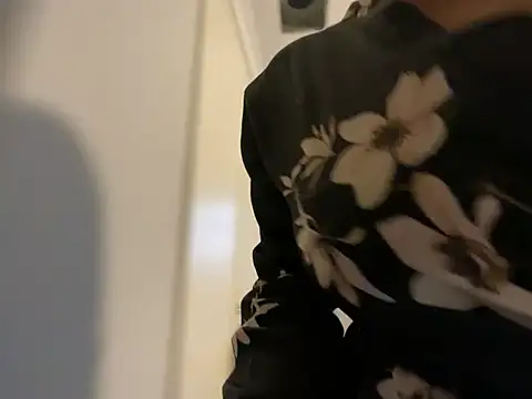 Snapshot of wynterheat chatting on 01.30.25 wynterheat online show from 01.30.25