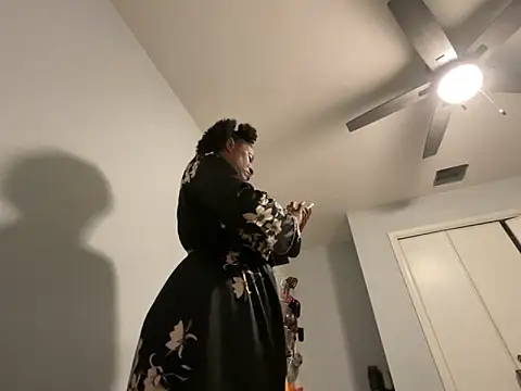 Snapshot of wynterheat chatting on 02.01.25 wynterheat online show from 02.01.25