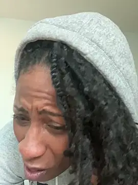 Snapshot of wynterheat chatting on 02.22.25 wynterheat online show from 02.22.25